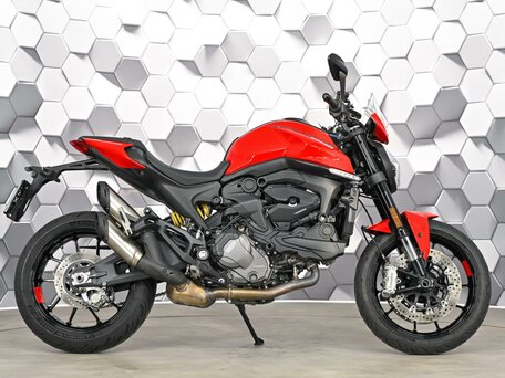 2021 Ducati Monster 937, красный, 819000 рублей, вид 2