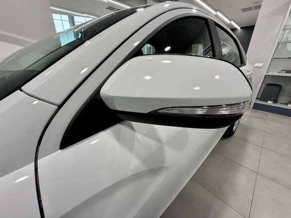 2026 Lada (ВАЗ) Vesta I Рестайлинг (NG), белый - вид 13