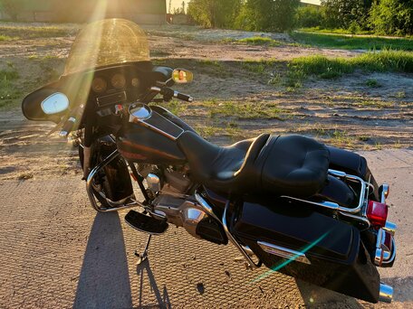 2005 Harley-Davidson Electra Glide, красный, 750000 рублей, вид 4