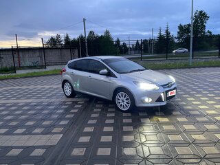 2011 Ford Focus III, серебристый, 600000 рублей, вид 3