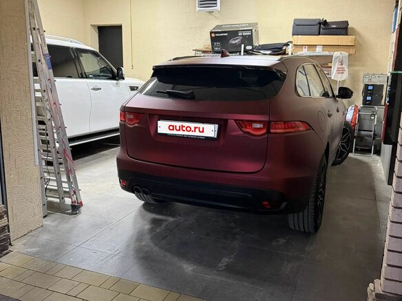 2020 Jaguar F-Pace I, красный, 4444000 рублей - вид 10
