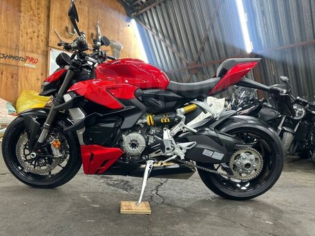 2022 Ducati Streetfighter V2, красный, 1520000 рублей, вид 4