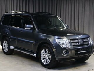 2012 Mitsubishi Pajero IV Рестайлинг 1, серый, 1749000 рублей, вид 3