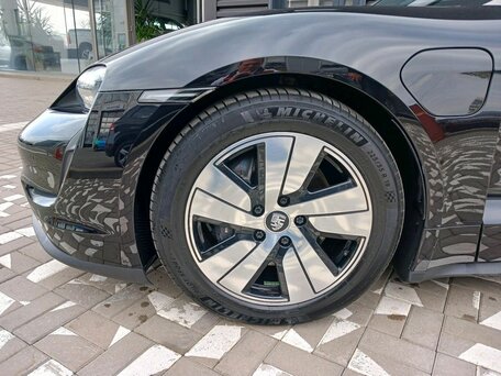 2021 Porsche Taycan I, чёрный, 8350000 рублей, вид 4
