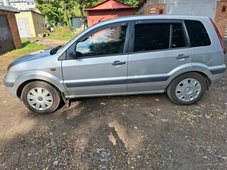 2008 Ford Fusion I Рестайлинг, серебристый, 440000 рублей, вид 3