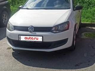 2010 Volkswagen Polo V, белый, 800000 рублей, вид 4