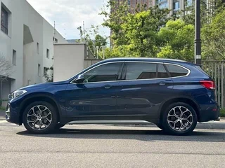 2022 BMW X1 18i sDrive II (F48) Рестайлинг, синий, 2500000 рублей, вид 4
