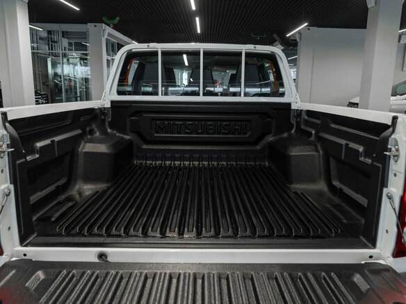 2025 Mitsubishi L200 VI, белый - вид 24