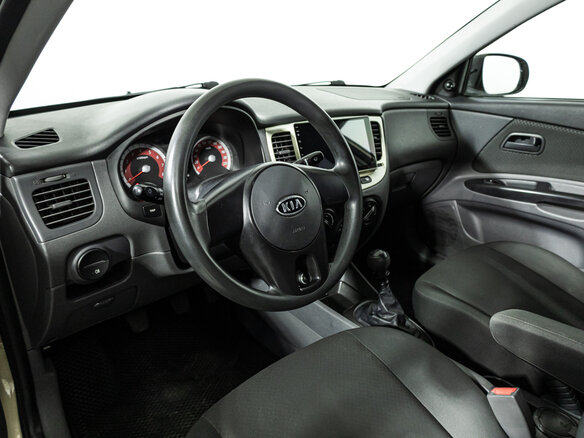 2011 Kia Rio II Рестайлинг, бежевый, 599700 рублей - вид 10