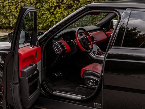 2021 Land Rover Range Rover Sport SVR II Рестайлинг, чёрный, 7350000 рублей - вид 20