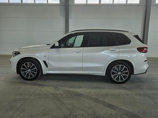 2018 BMW X5 30d IV (G05/G18), белый, 7500000 рублей, вид 3