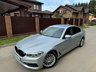 2019 BMW 5 серии 520d xDrive VII (G30/G31/G38), серый, 3450000 рублей, вид 2