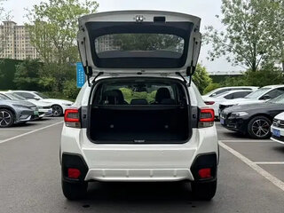 2022 Subaru XV II Рестайлинг, белый, 2725080 рублей, вид 4