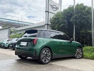 2025 Mini Hatch E IV (F65/F66/J01), зелёный, 3500000 рублей, вид 3