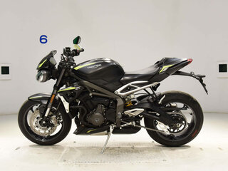 2022 Triumph Street Triple, чёрный, 720000 рублей, вид 2