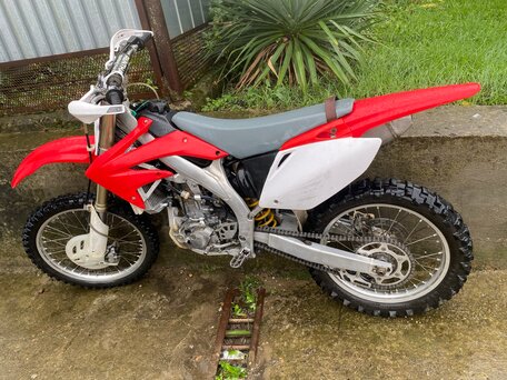2006 Honda CRF 450R, красный, 230000 рублей, вид 2