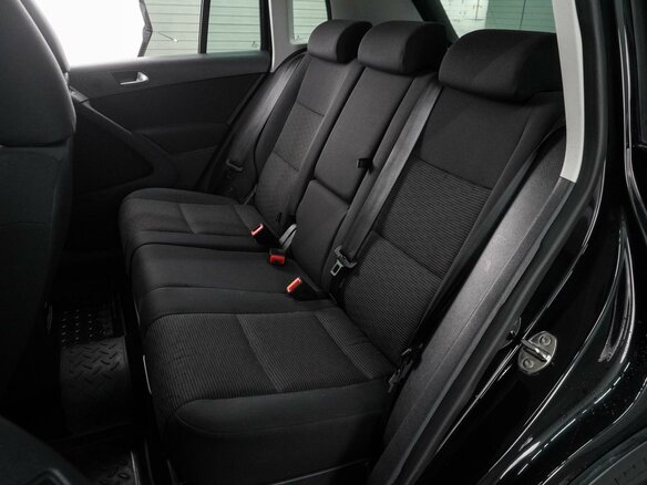 2011 Volkswagen Tiguan I Рестайлинг, чёрный, 1229000 рублей - вид 8