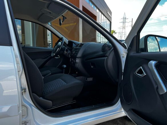 2019 Lada (ВАЗ) Granta I Рестайлинг, белый - вид 12