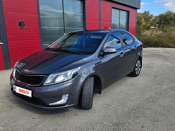 2013 Kia Rio 4-speed III, серый