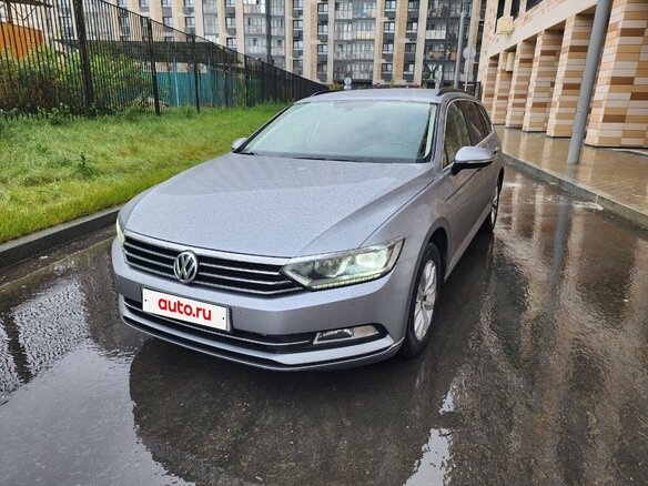 2018 Volkswagen Passat B8, серебристый - вид 1