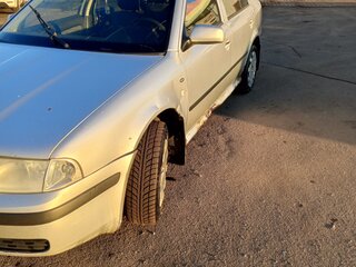 2004 Skoda Octavia I (A4) Рестайлинг, серебристый, 220000 рублей, вид 1