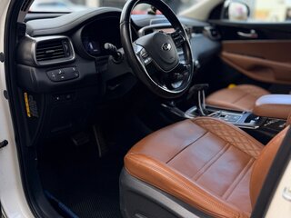 2019 Kia Sorento 6-speed III Prime Рестайлинг, белый, 2800000 рублей, вид 5