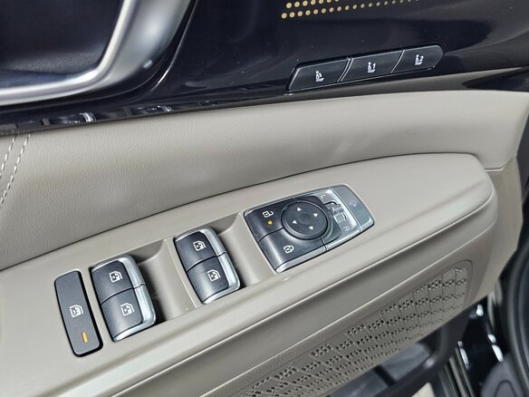 2025 Kia Carnival IV Рестайлинг, чёрный - вид 22