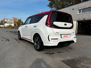 2019 Kia Soul III, белый, 1750000 рублей, вид 2