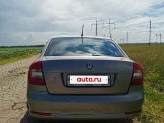 2011 Skoda Octavia II (A5) Рестайлинг, серый, 750000 рублей, вид 4