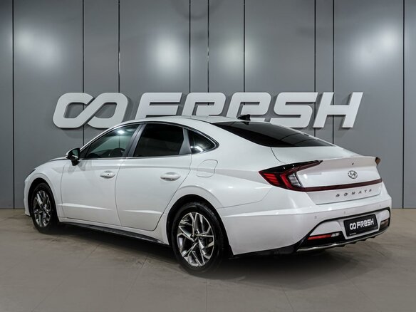 2020 Hyundai Sonata VII (LF) Рестайлинг, белый, 2479000 рублей - вид 1