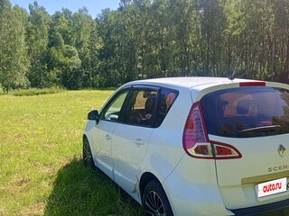 2011 Renault Scenic III, белый, 700000 рублей, вид 5
