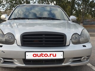 2004 Hyundai Sonata ТагАЗ IV (EF) Рестайлинг, серебристый, 645000 рублей, вид 2