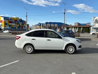 2020 Lada (ВАЗ) Granta I Рестайлинг, белый, 690000 рублей, вид 4