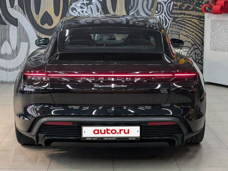 2020 Porsche Taycan Turbo I, чёрный, 6990000 рублей, вид 4