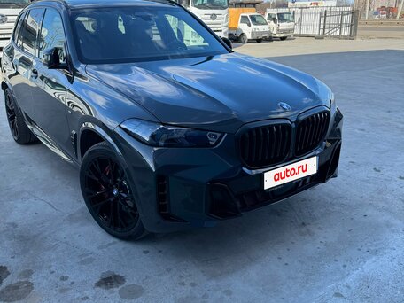 2023 BMW X5 40i IV (G05/G18) Рестайлинг, серый, вид 2
