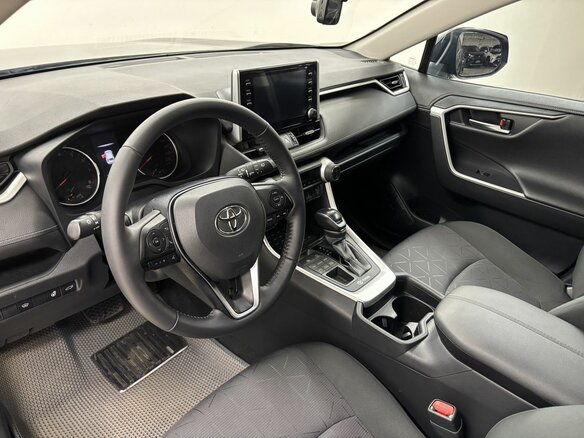 2020 Toyota RAV4 V (XA50), чёрный - вид 11