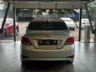 2014 Hyundai Solaris I Рестайлинг, серебристый, 728280 рублей, вид 5
