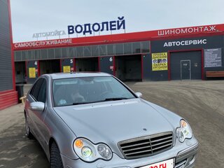 2006 Mercedes-Benz C-Класс 280 II (W203) Рестайлинг, серебристый, 850000 рублей, вид 2