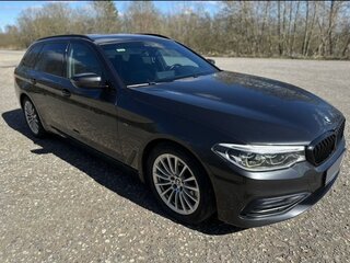 2019 BMW 5 серии 525d VII (G30/G31/G38), серый, 2680000 рублей, вид 3