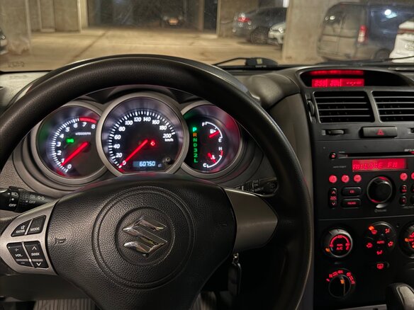 2008 Suzuki Grand Vitara II Рестайлинг, чёрный, 1350000 рублей - вид 13