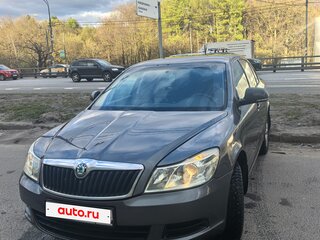 2010 Skoda Octavia II (A5) Рестайлинг, серый, 580000 рублей, вид 2