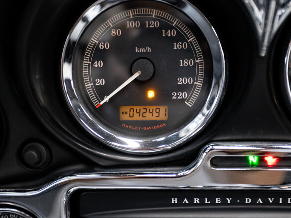 2011 Harley-Davidson Electra Glide, белый, 1100000 рублей - вид 14