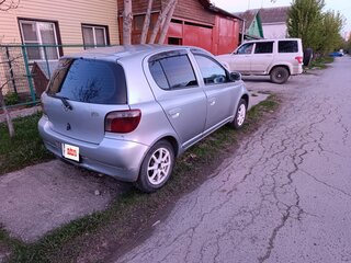 2000 Toyota Vitz I (P10), серебристый, 230000 рублей, вид 4