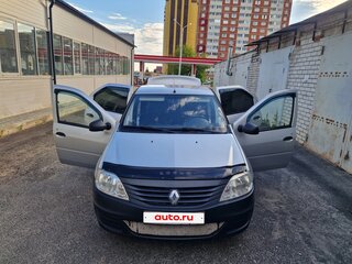 2013 Renault Logan I Рестайлинг, серый, 570000 рублей, вид 4