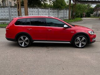 2019 Volkswagen Golf Alltrack VII Рестайлинг, красный, 1950000 рублей, вид 4
