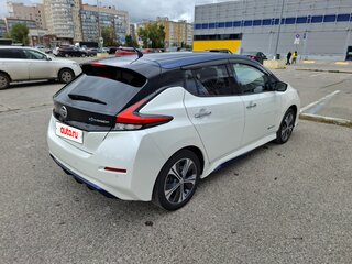 2019 Nissan Leaf II (ZE1), белый, 2500000 рублей, вид 5