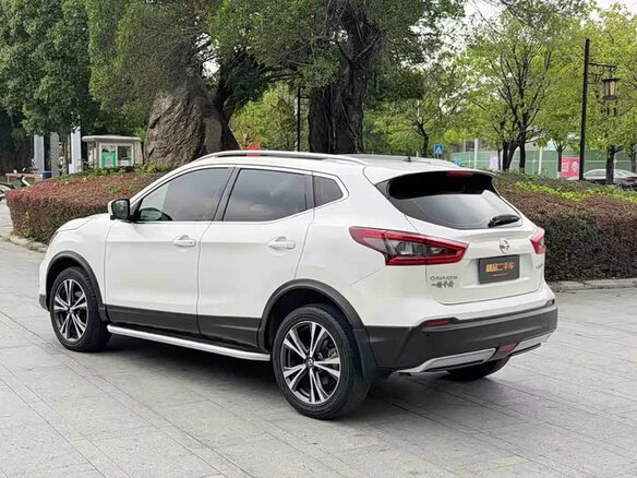 2023 Nissan Qashqai II Рестайлинг, белый, 1520000 рублей - вид 6