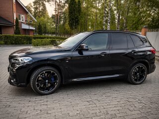 2019 BMW X5 30d IV (G05/G18), чёрный, 5970000 рублей, вид 4