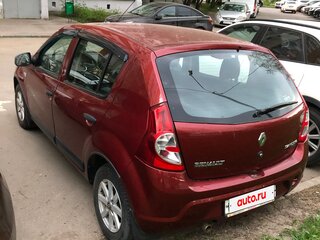 2011 Renault Sandero I, красный, 740000 рублей, вид 4
