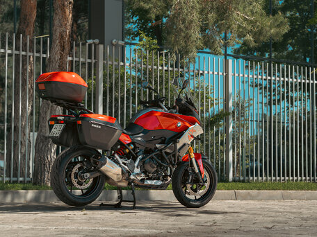 2021 BMW F 900 XR, красный, 1050000 рублей, вид 2